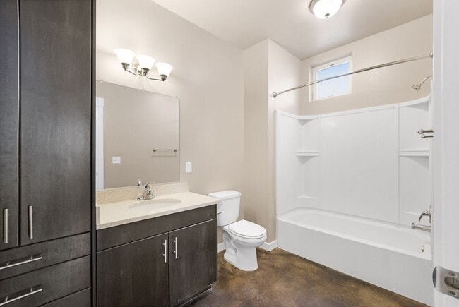 Photo - 2 Bedroom, 1 Bath Available! Unidad 2214-102