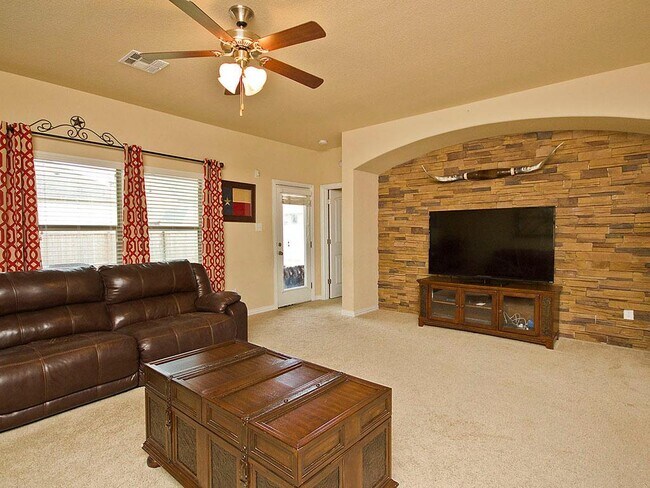 Photo - 20920 Windmill Ranch Ave