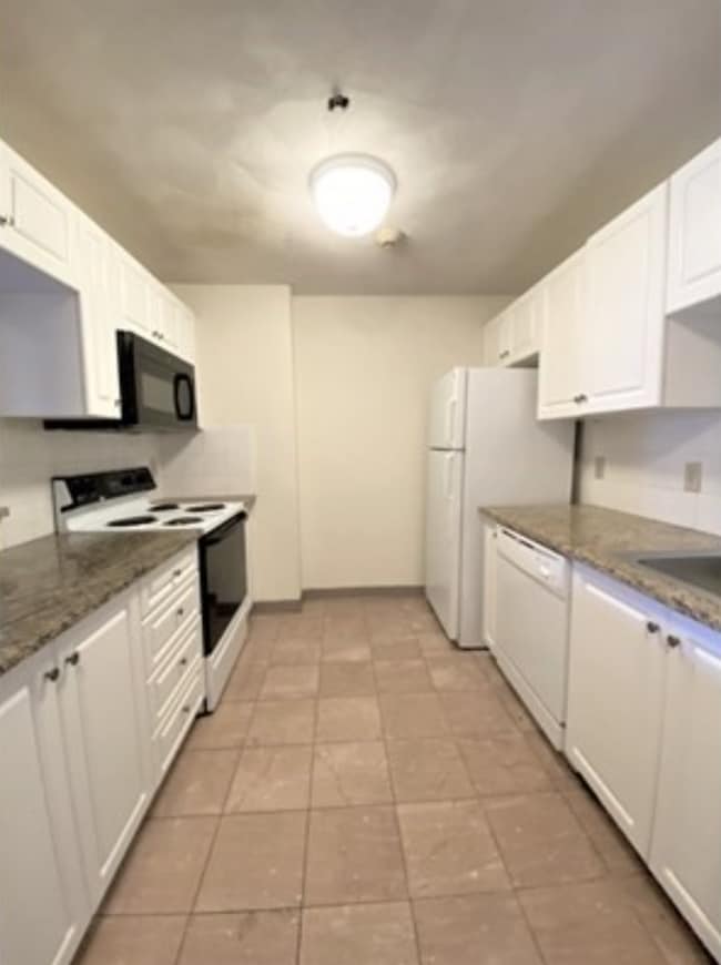 Photo - 373 Highland Ave Unit 320