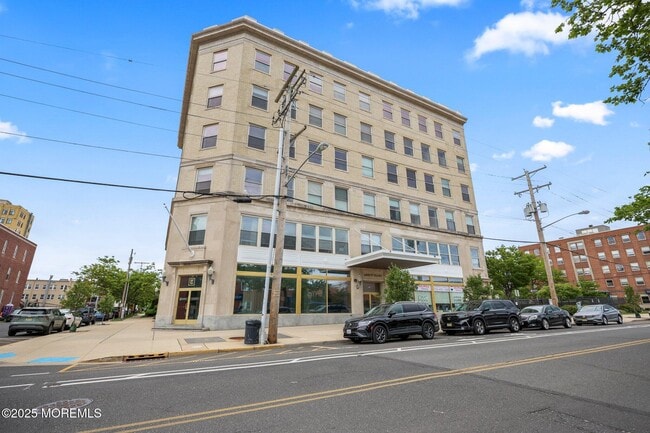 Building Photo - 501 Grand Ave Unit 605 Rental