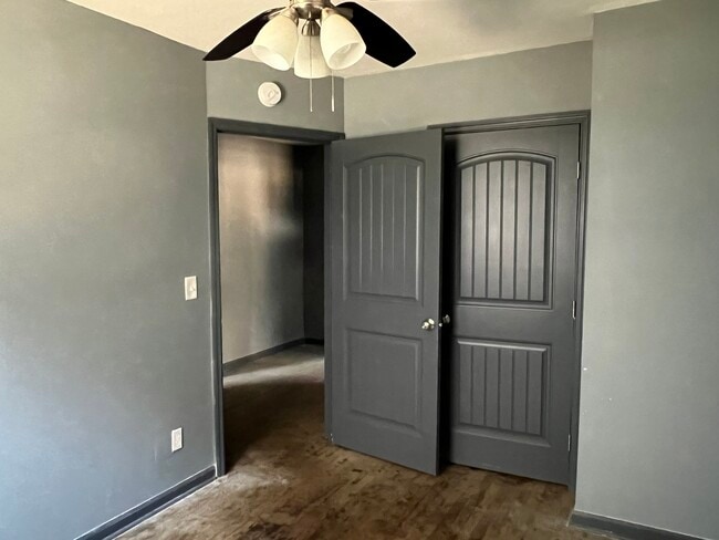 Photo - Phillips 711