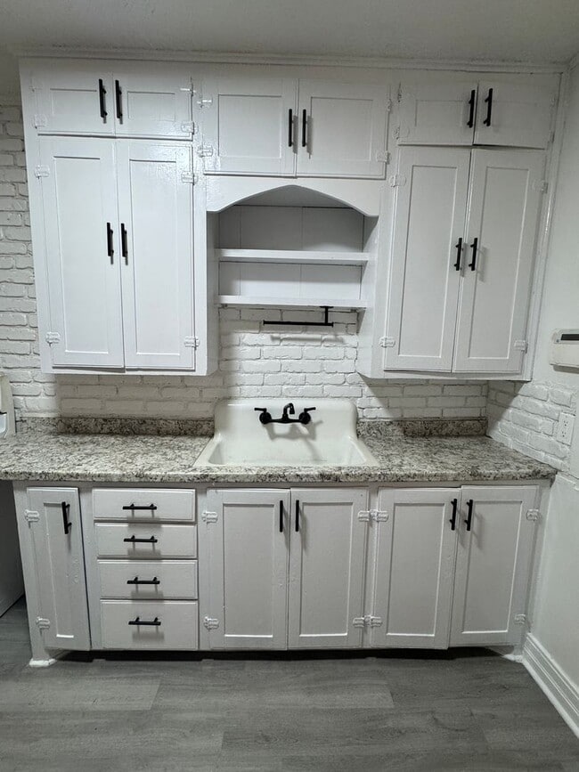 Photo - 1505 SW 8th St