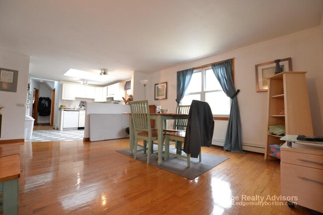 Photo - 66 Brooks St Unit 3