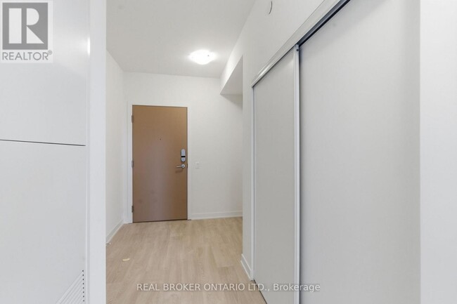 Photo - 1 Quarrington Ln Unité 2105