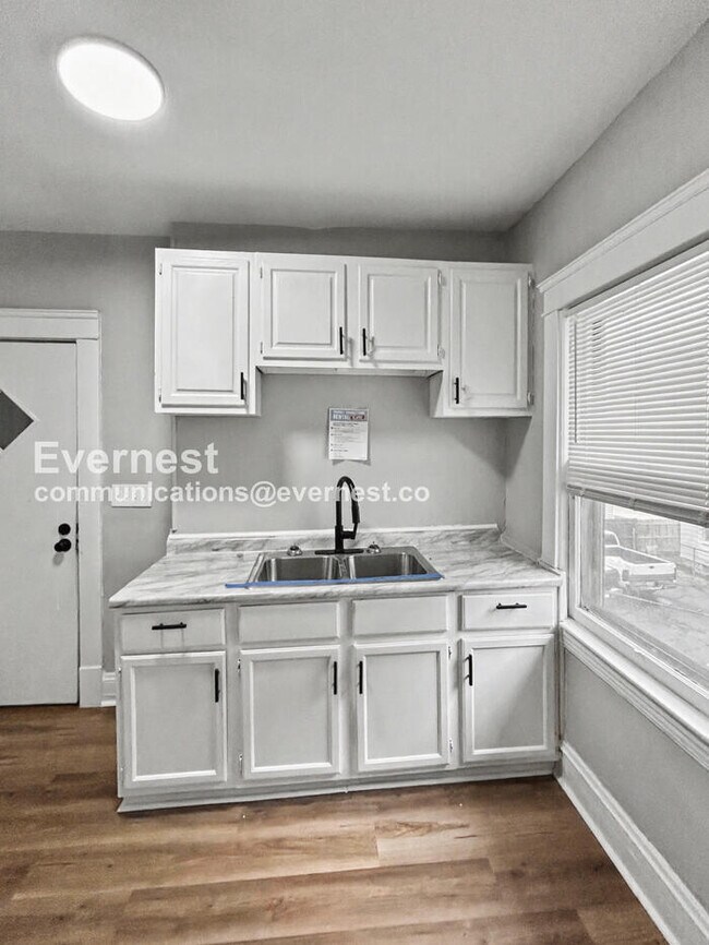 Photo - 2932 E 118th St Unit 2