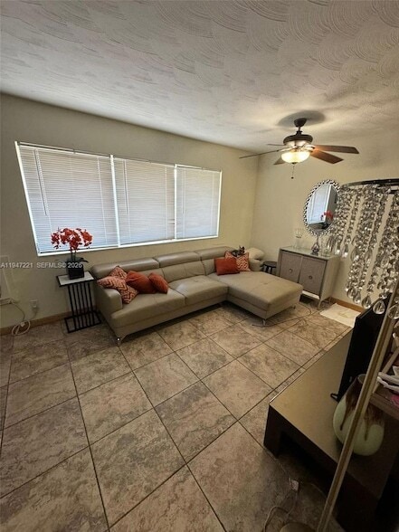 Photo - 1026 NE 9th Ave Unidad 2