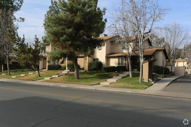 Photo - South Real Gardens Apartments