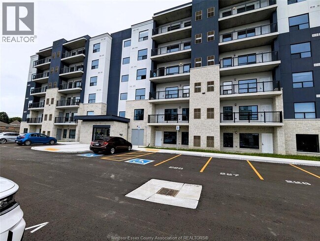 Photo - 3370 Stella Crescent Unité 129