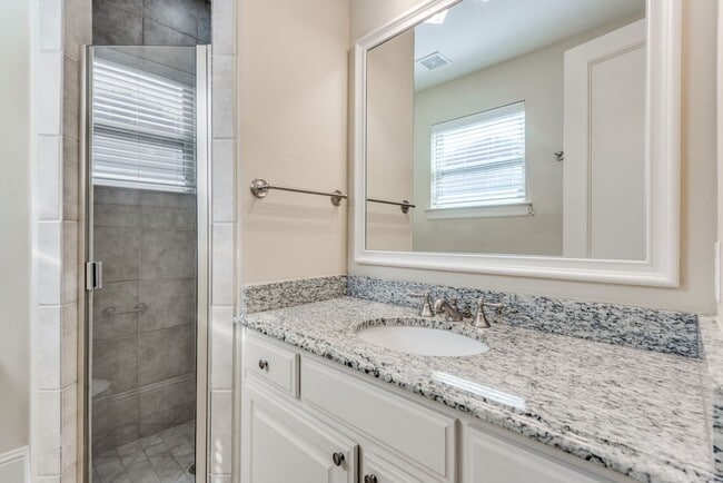 Building Photo - 4149 Grassmere Ln