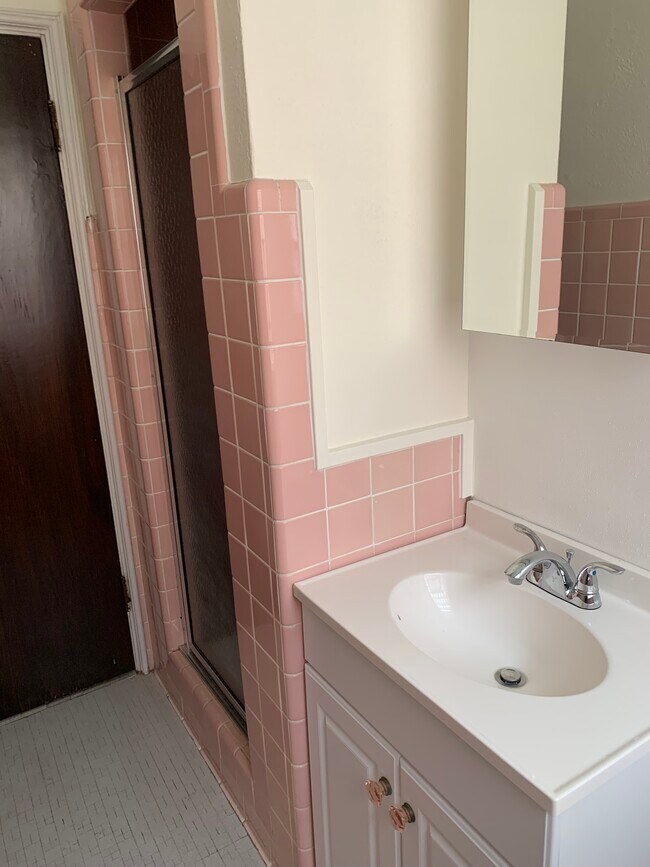 Photo - 7126 Amherst Ave