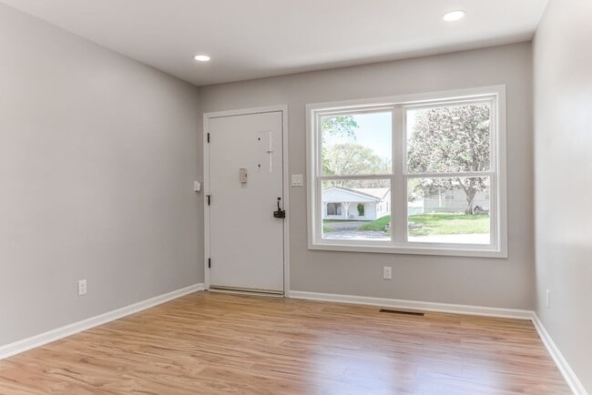 Photo - 2721 S 51st Terrace