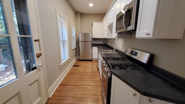 3-5 Selden - 3-5 Selden Apartment Unit 5