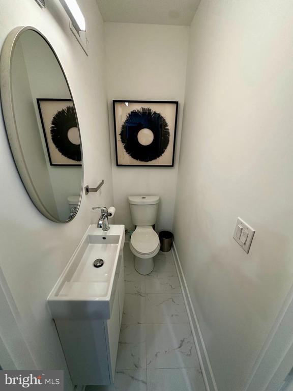 Photo - 2008 S College Ave