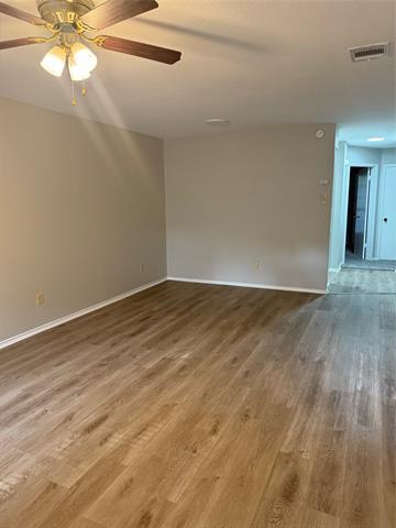 Photo - 304 E Hickory St