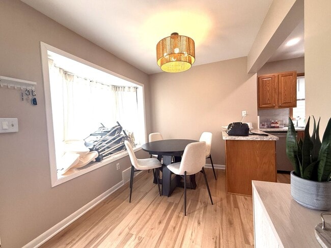 Photo - 4 Bedroom Single Family Home with 2.5 car garage