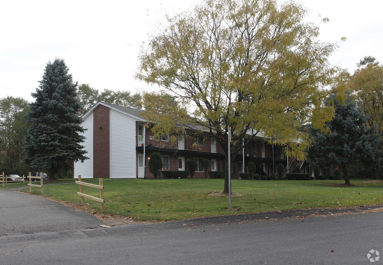 2-6 Cimino Ln - Cimino Lane Apartments
