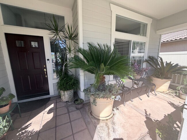 3258 Meadow Side Pl