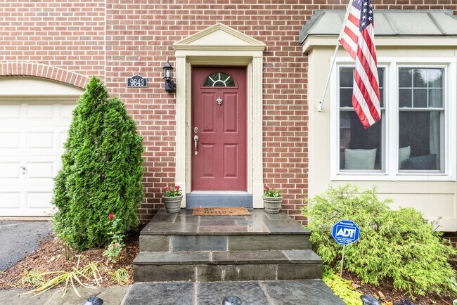 Photo - 9843 Campbell Dr