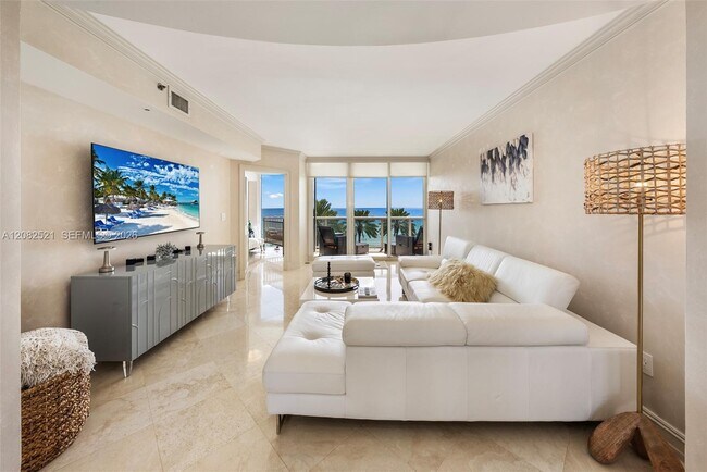 Photo - 19333 Collins Ave Unit 706