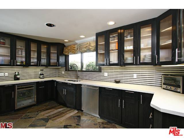 2001 Coldwater Canyon Dr