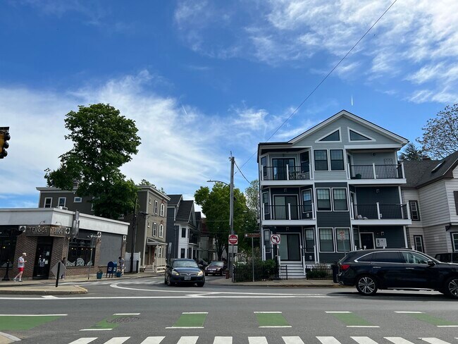 Photo - 24 Ellington Rd Unit 2