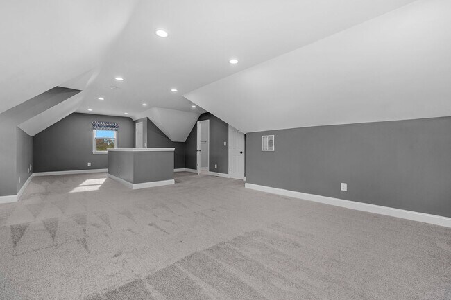 Photo - 4923 Lasalle Ave Unidad Room A