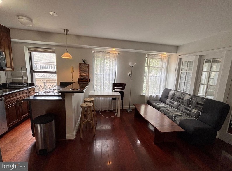 Photo - 1125 12th St NW Unidad 54