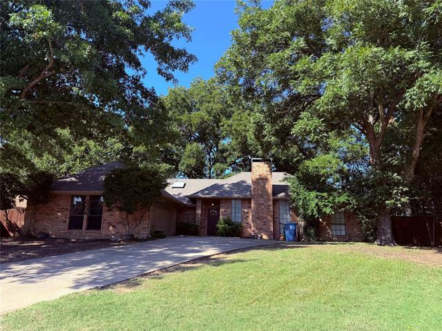 Photo - 2208 Timberglen Dr