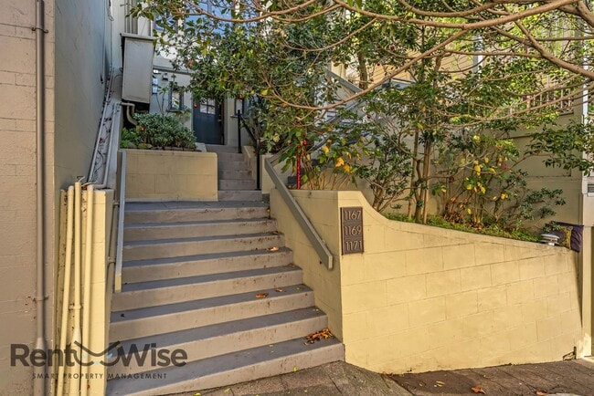 Photo - 1167 Green St