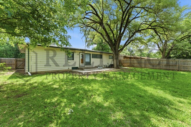 Photo - 1415 N Prairie Ln