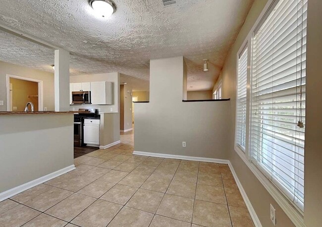 Photo - 2407 Boone Ct