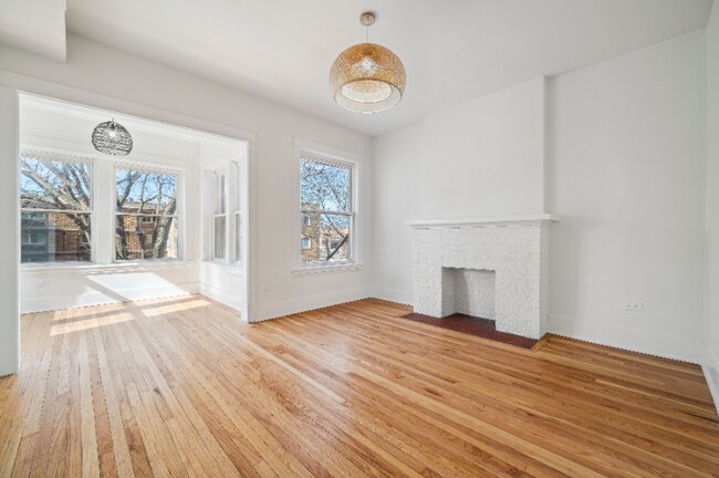 Photo - 1928 Harrison St Unidad 1