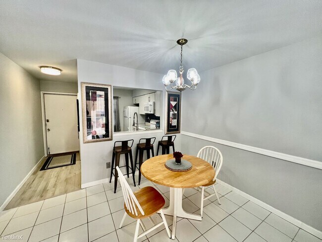 Photo - 2 br, 2 bath Condo - 6300 South Pointe Bou...