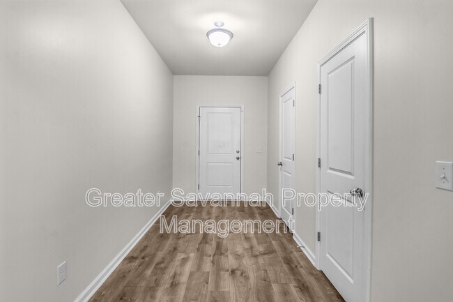 Photo - 137 Benelli Dr