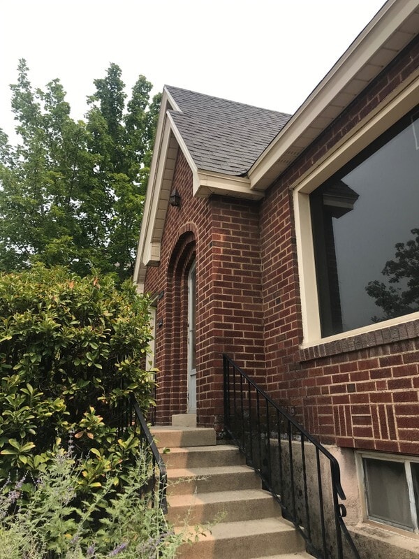 Photo - 363 Douglas St