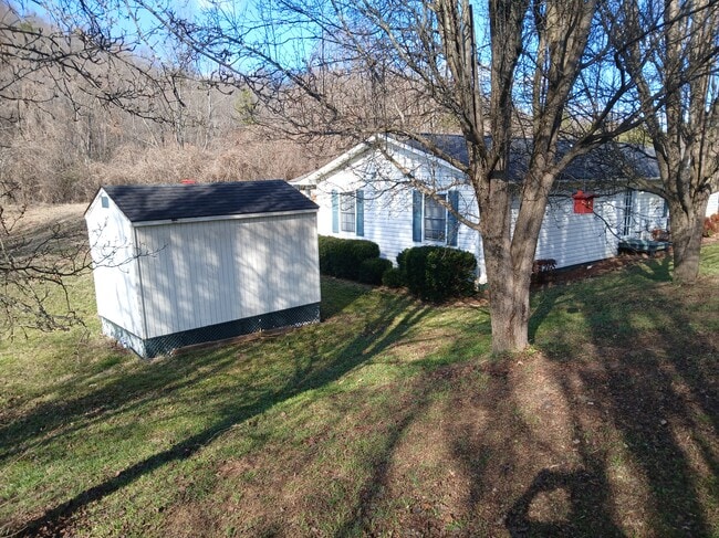 Photo - 831 Clairmont Rd