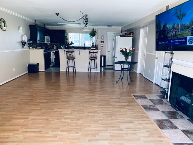 Photo - 4315 W 145th St Unit #03