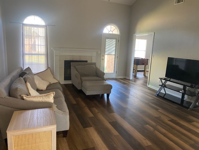 Photo - 3683 Old Ferry Rd