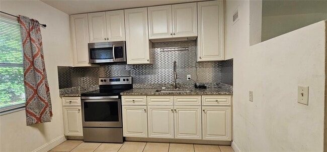 Photo - 180 2nd St SW