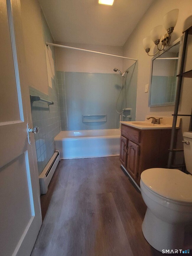 Photo - 1048 Broad St Unit 2B