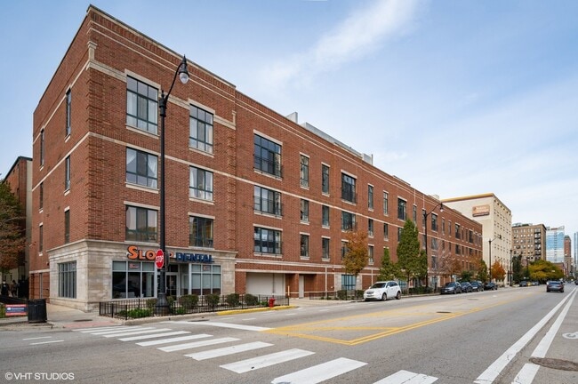 Building Photo - 1440 S Wabash Ave