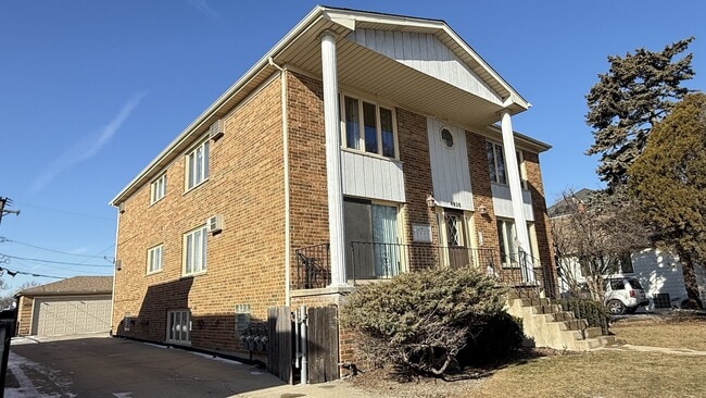 Building Photo - 4626 Arthur Ave Unit G