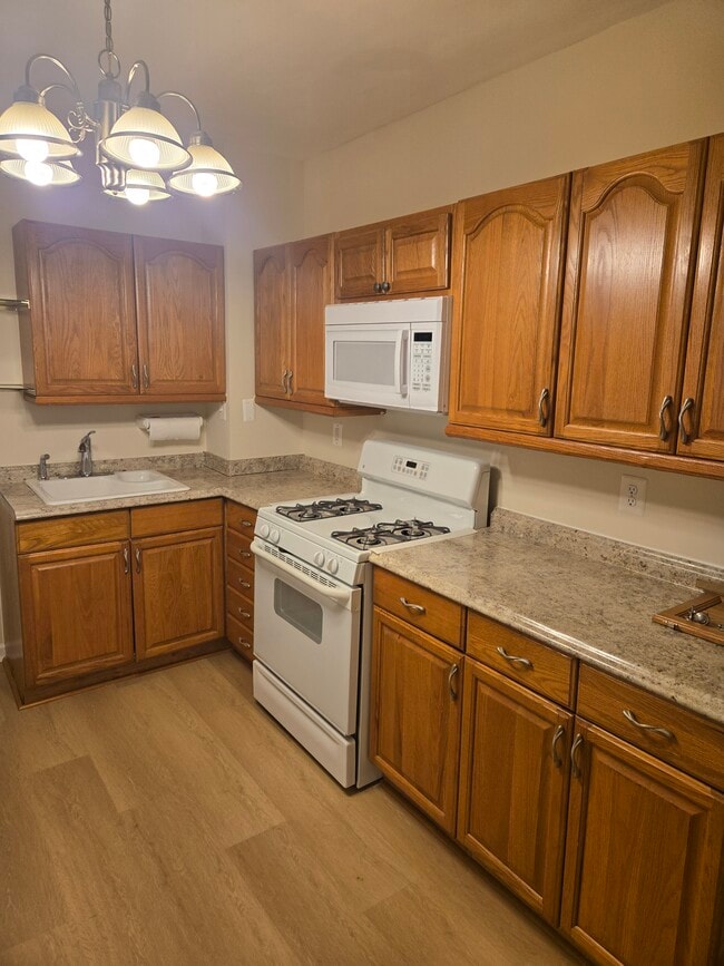 Photo - 842 Washington Blvd