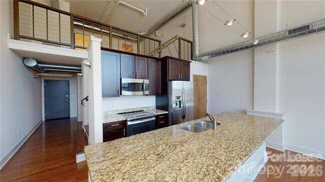 Photo - 715 N Graham St Unit 305