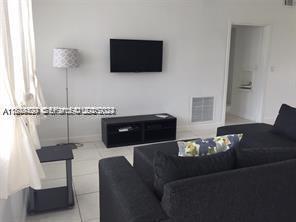 Photo - 250 S Shore Dr Unidad 5