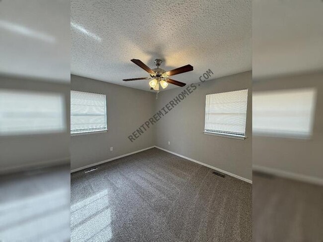 Photo - 10123 E 26th Pl