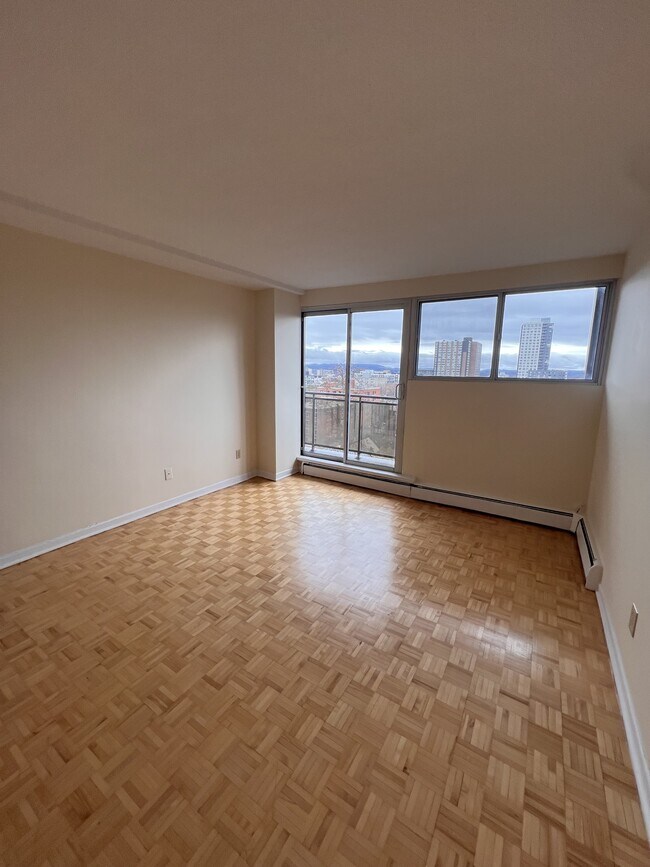 Photo - 345 Laurier Ave E Unité 901