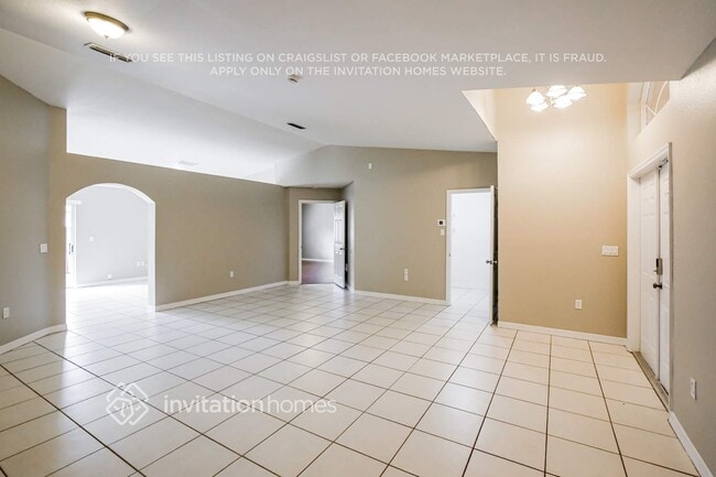 Photo - 16887 Crestview Ln