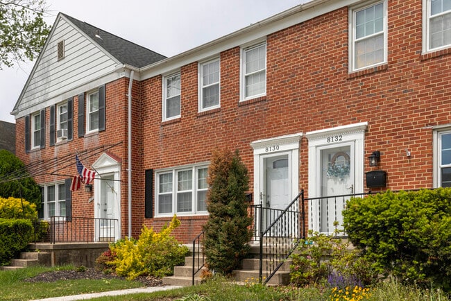 Photo - 8130 Kirkwall Ct