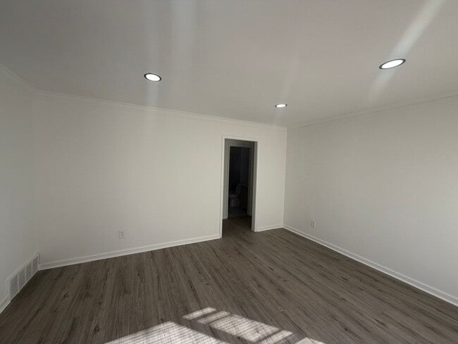 Photo - 1956 Edward Ave